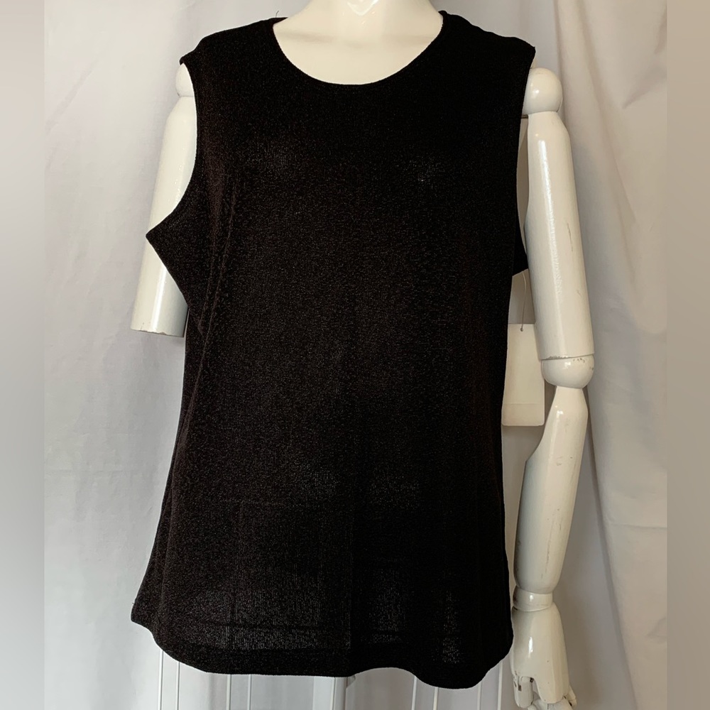 Black, sleeveless shirt, new